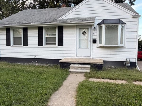 1952 Moran Avenue, Lincoln Park, Mi 48146