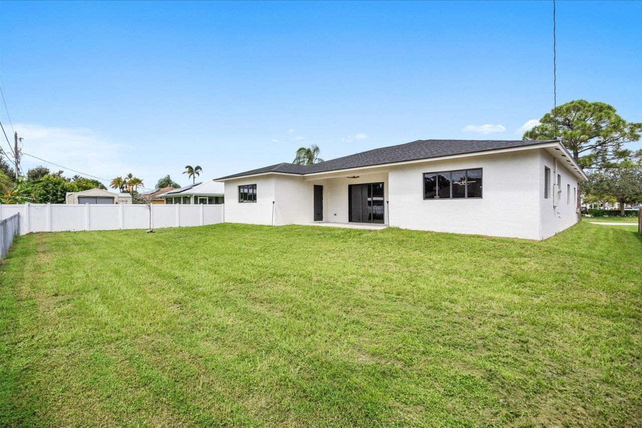 5691 NW North Macedo Boulevard, Port Saint Lucie, FL 34983 Photo