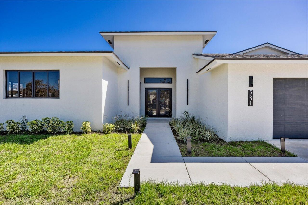 5691 NW North Macedo Boulevard, Port Saint Lucie, FL 34983 Photo