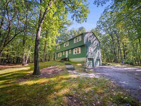 14 Denbow Road, Durham, NH 03824