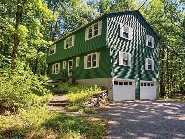 14 Denbow Road, Durham, NH 03824