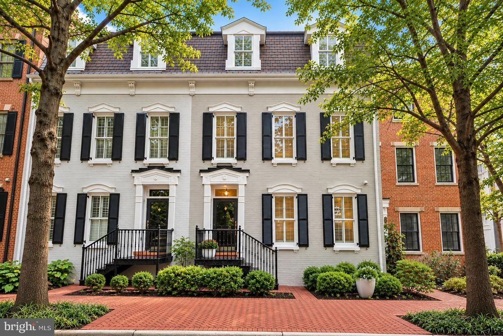 1822 Carpenter Road, Alexandria, VA 22314 Main Photo