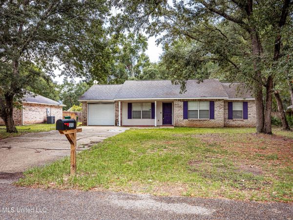 1312 Willow Street, Ocean Springs, MS 39564