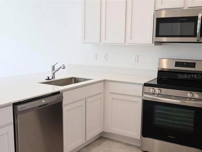 2452 Skyline Loop, Kissimmee, FL 34758 Photo