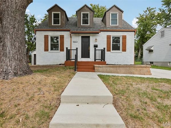9437 Burdella Avenue, St Louis, MO 63114