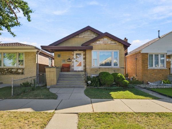 6843 S Kedvale Avenue, Chicago, IL 60629