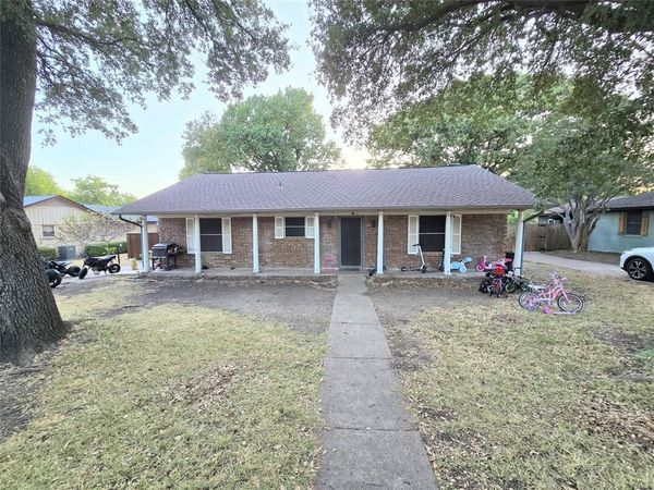 113 S Valley Street , Red Oak, TX 75154