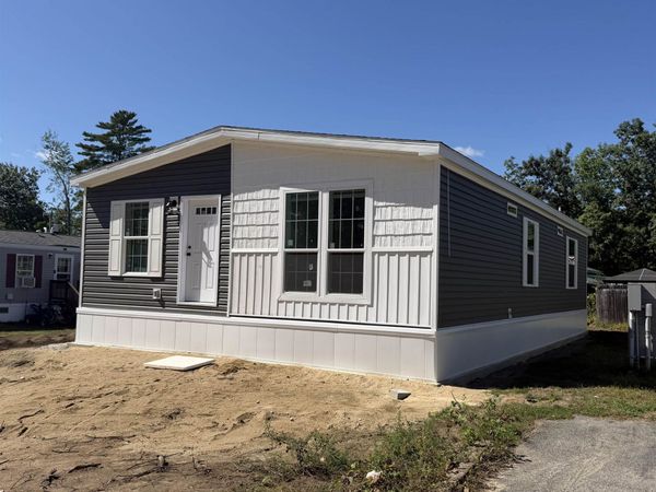 5 Downfield Lane, Rochester, NH 03867