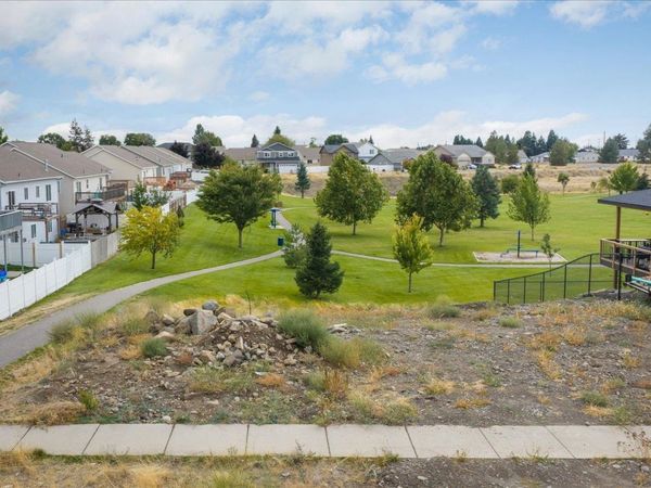 13511 W 8th Ct, Airway Heights, WA 99001