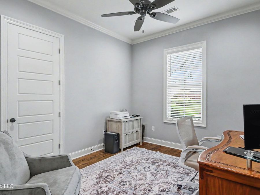 Property Image 38