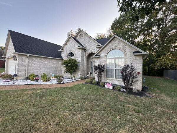 132 Oxford Dr , Jackson, TN 38305