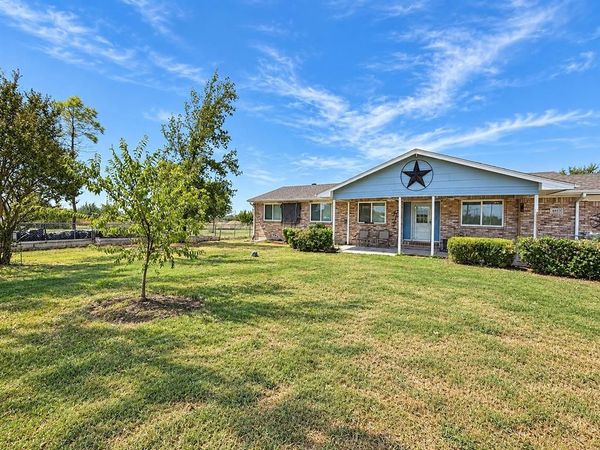 6913 Kerilan Lane, St. Paul, TX 75098