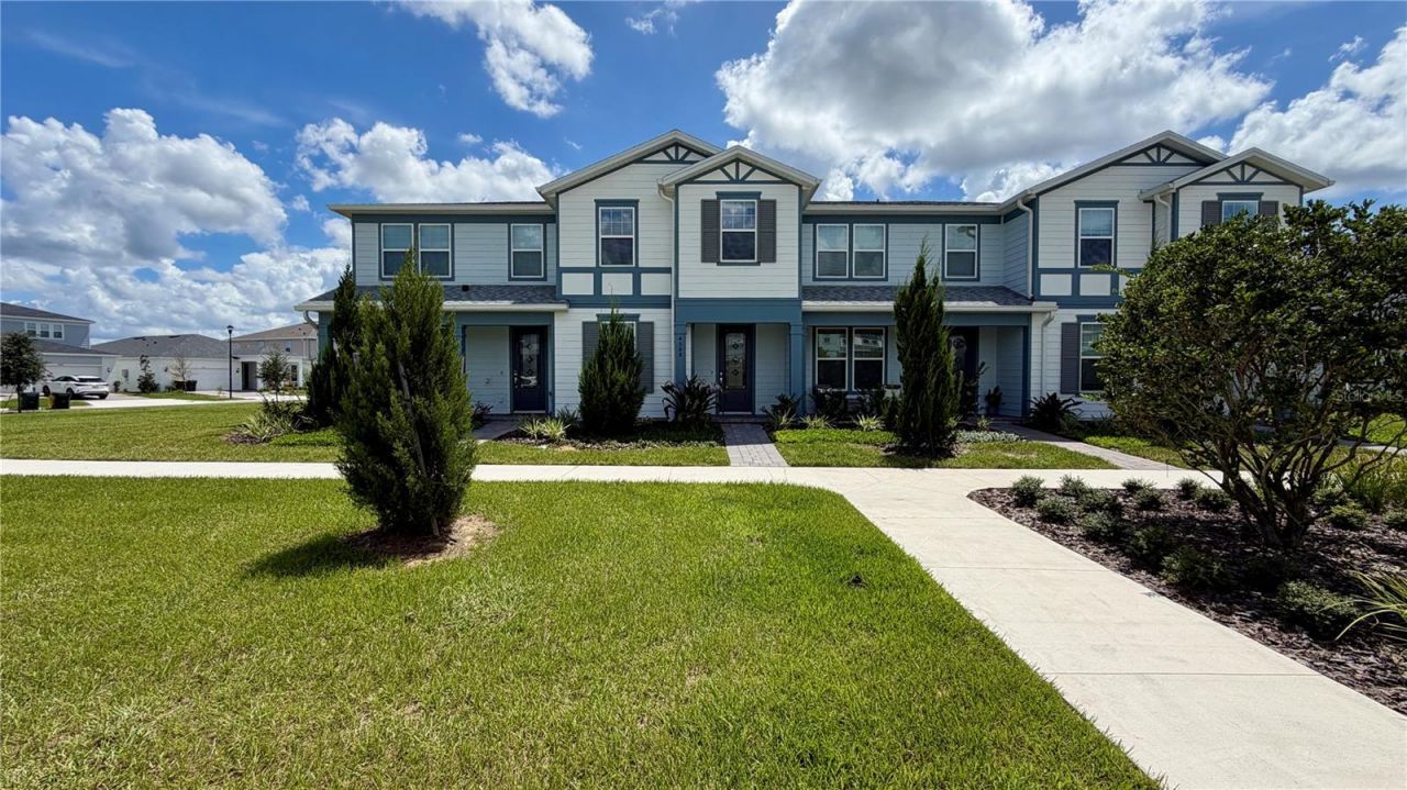 4588 Maple Waltz Alley, Clermont, FL 34714 Main Photo