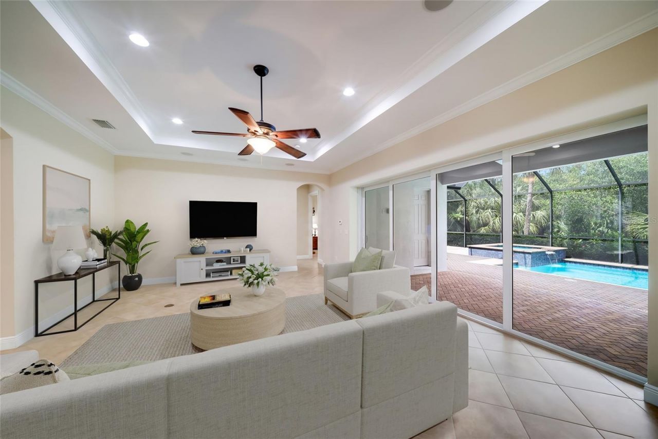 921 Riverscape Street, Bradenton, FL 34208 Photo