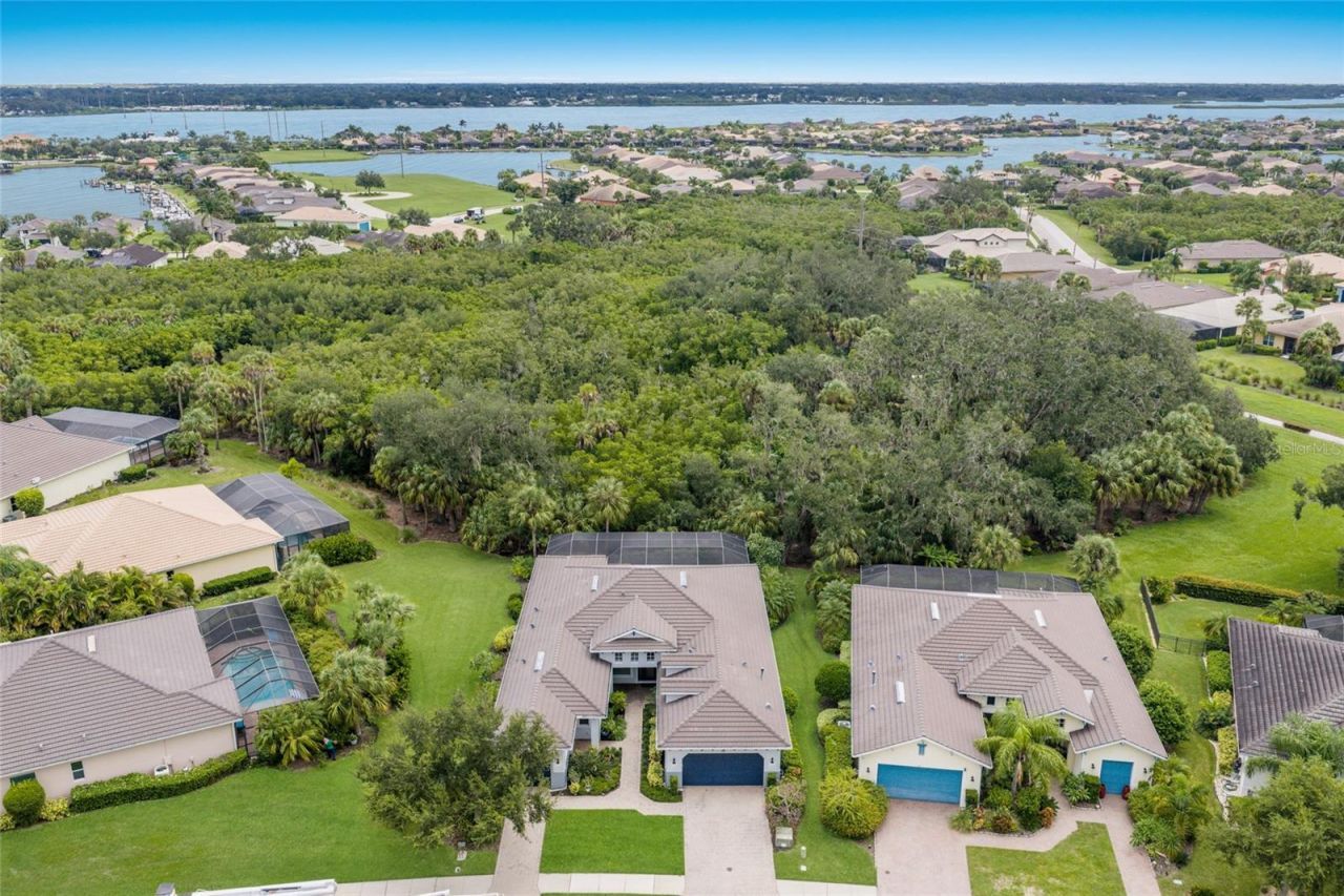 921 Riverscape Street, Bradenton, FL 34208 Photo