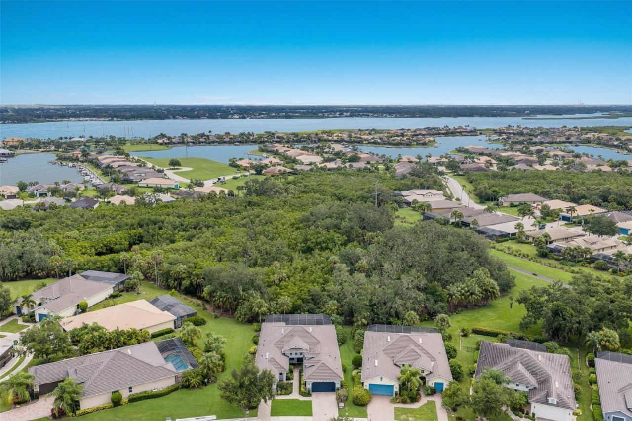 921 Riverscape Street, Bradenton, FL 34208 Photo