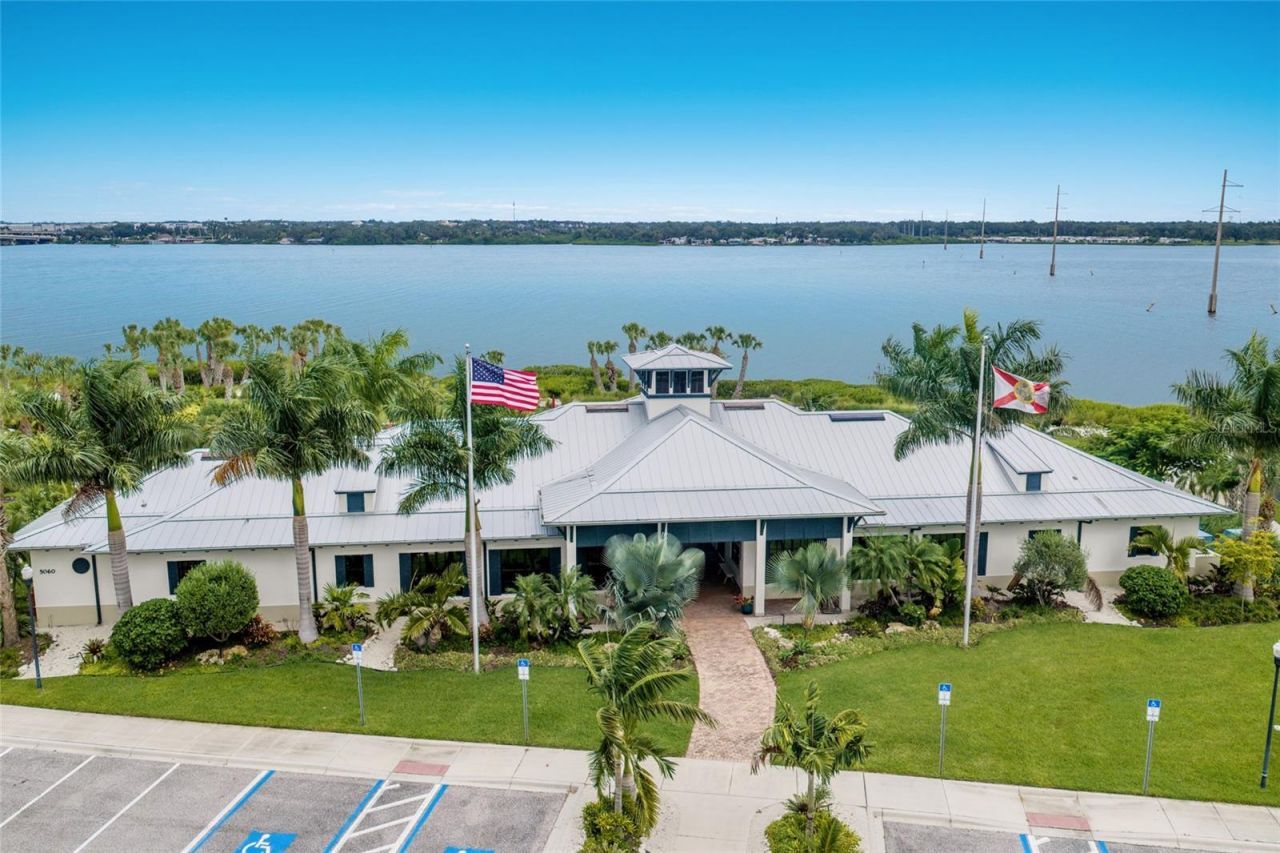 921 Riverscape Street, Bradenton, FL 34208 Photo