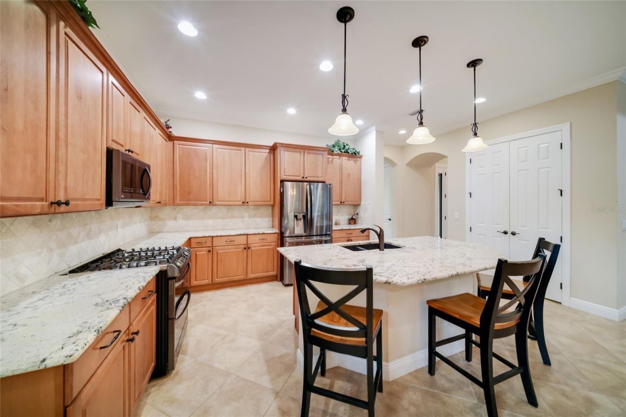 921 Riverscape Street, Bradenton, FL 34208 Photo