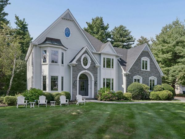 3 Wyman Ln, Hopkinton, MA 01748