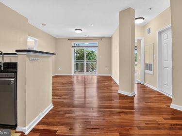 801 S GREENBRIER STREET, Unit 210, ARLINGTON, VA 22204