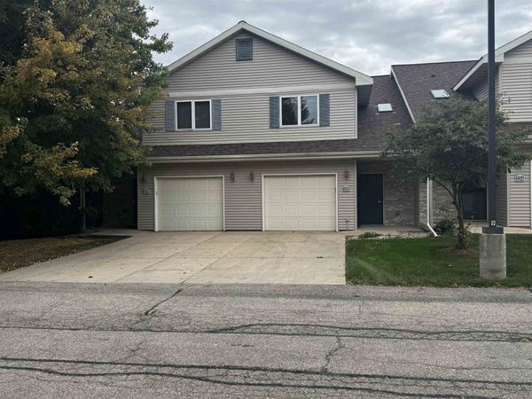 326 Alpine Meadows Circle, Oregon, WI 53575