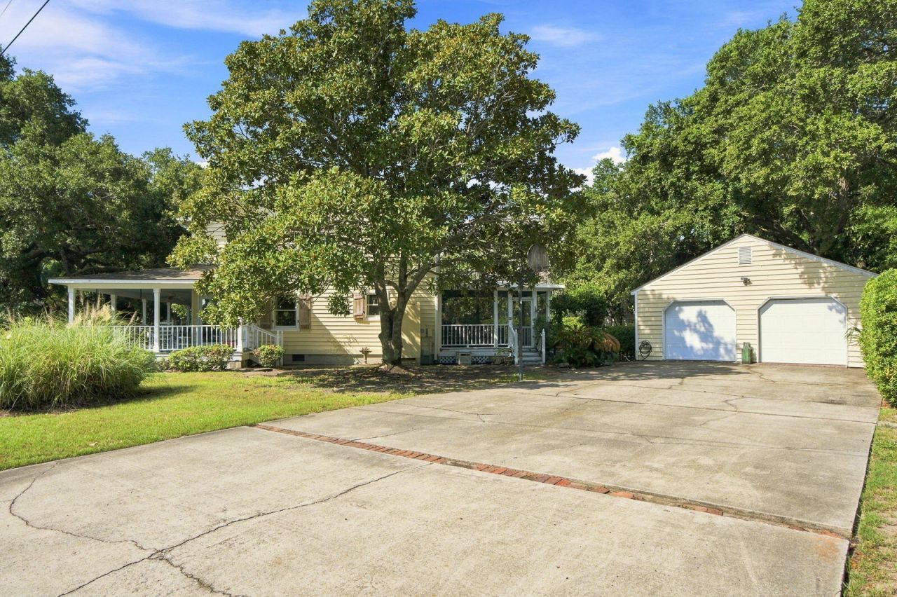 1620 Poe Avenue Photo 4