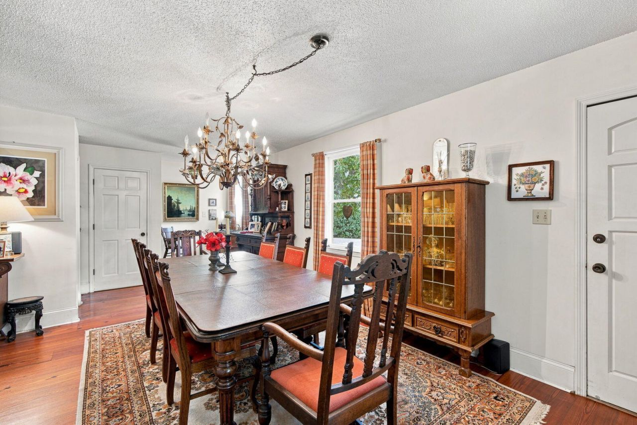 1620 Poe Avenue Photo 9