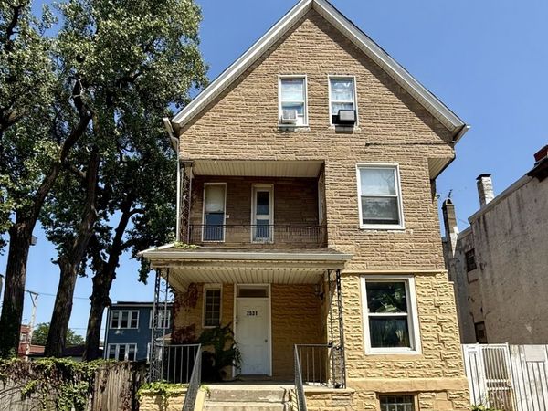 2531 N Tripp Avenue, Unit 4R, Chicago, IL 60639