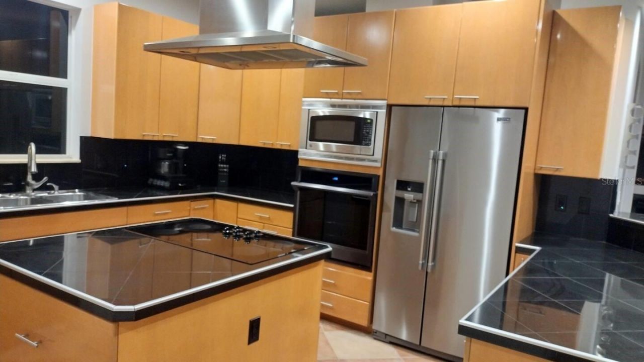 4250 Swift Road, Sarasota, FL 34231 Photo