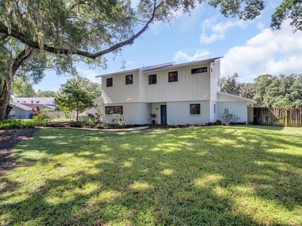 810 WARREN ROAD, LUTZ, FL 33548