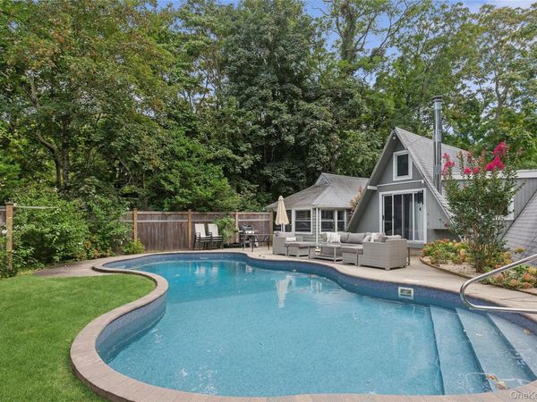 10 Oak Lane , Sag Harbor, NY 11963