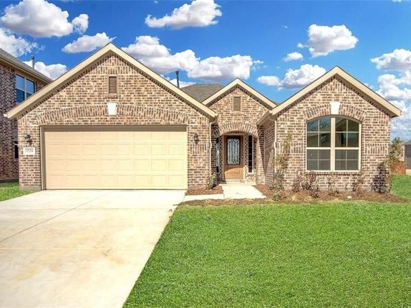 1729 Ridge Creek Lane, Aubrey, TX 76227
