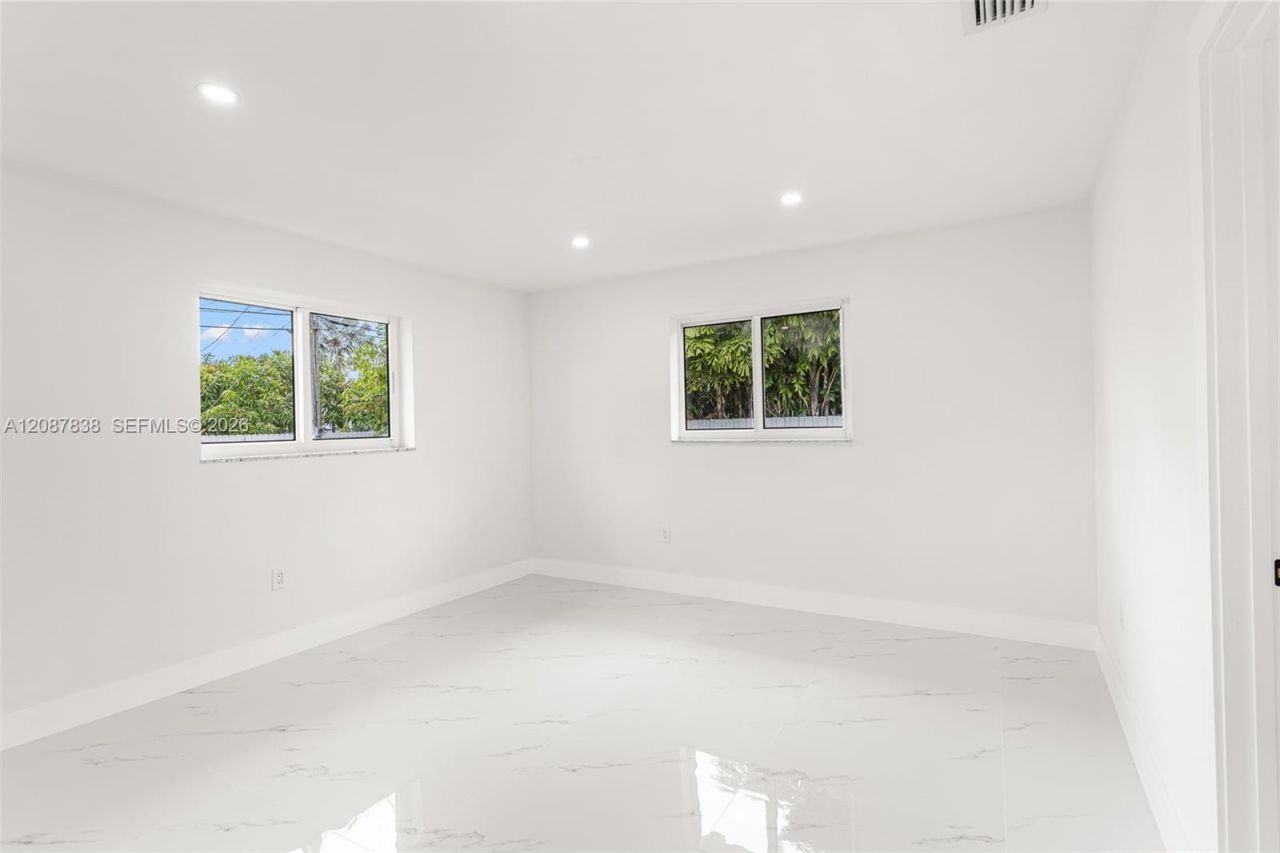 3900 SW 67th Ave, Miami, FL 33155 Photo