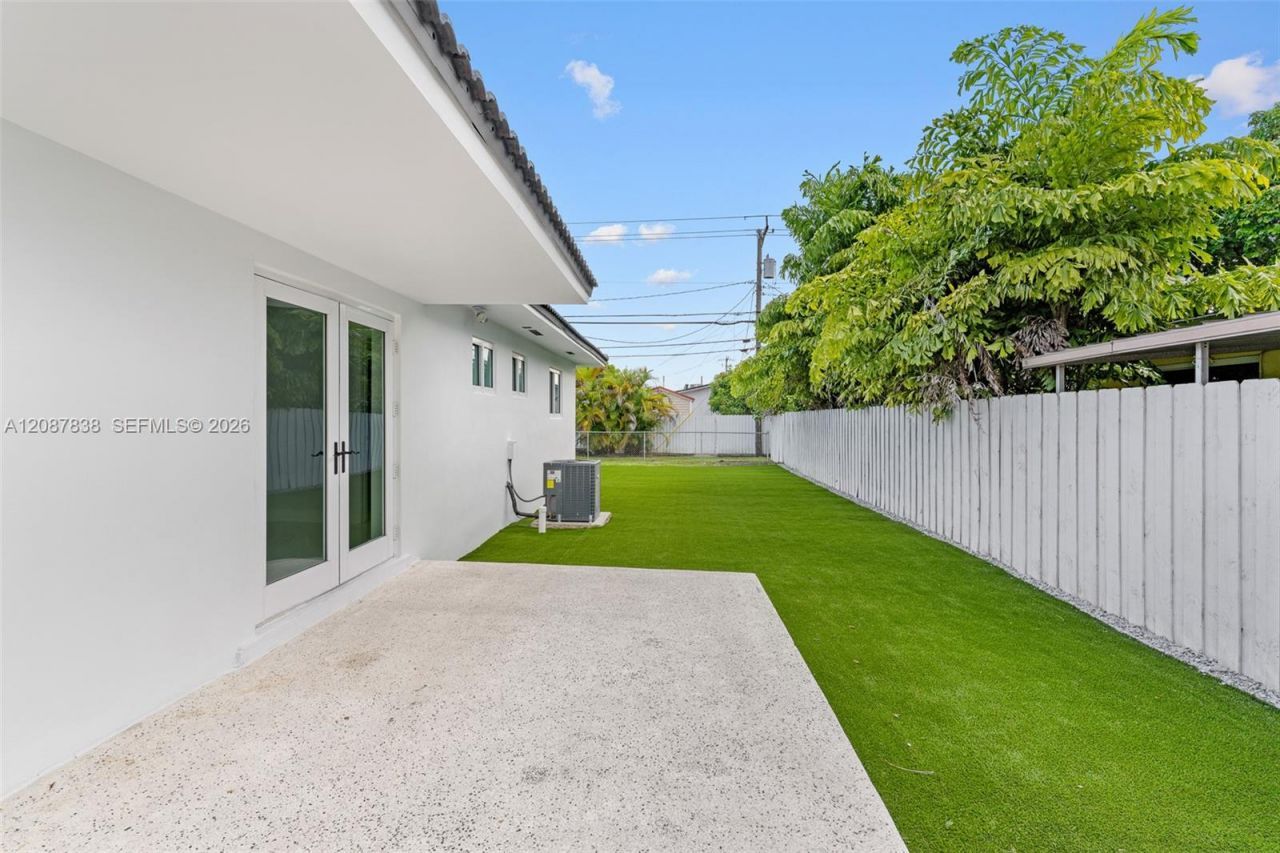 3900 SW 67th Ave, Miami, FL 33155 Photo