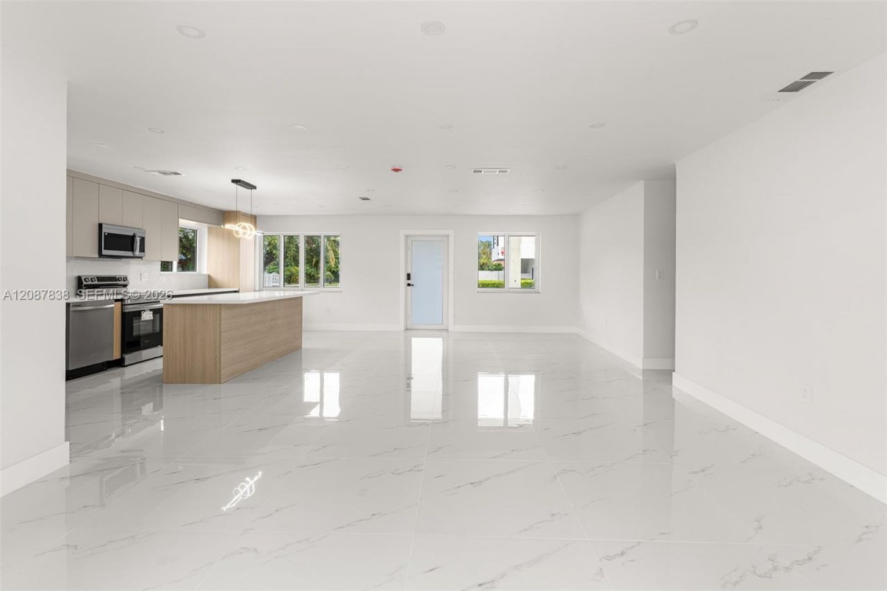 3900 SW 67th Ave, Miami, FL 33155 Photo