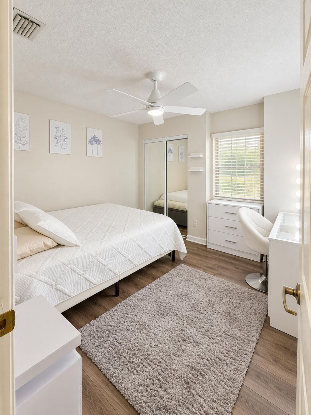107 Half Moon Circle, Unit D, Jupiter, FL 33458 Photo