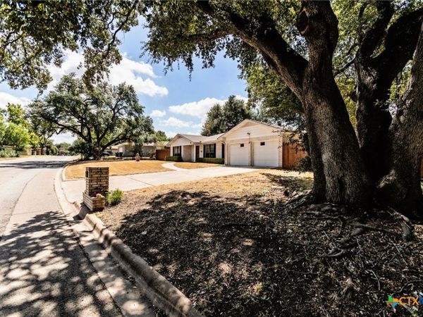3205 Pin Oak Drive, Temple, TX 76502