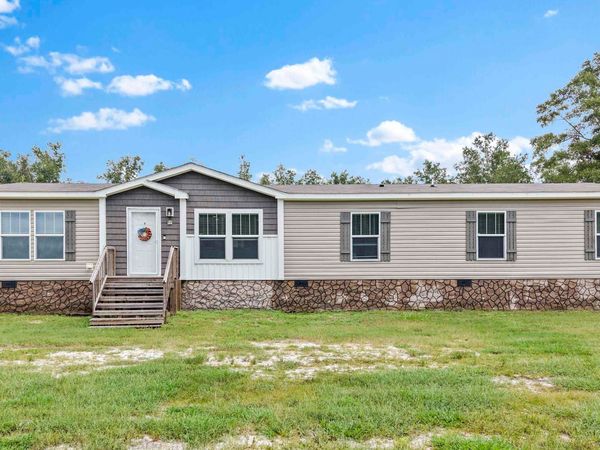 588 SE Pow Wow Street , Lee, FL 32059