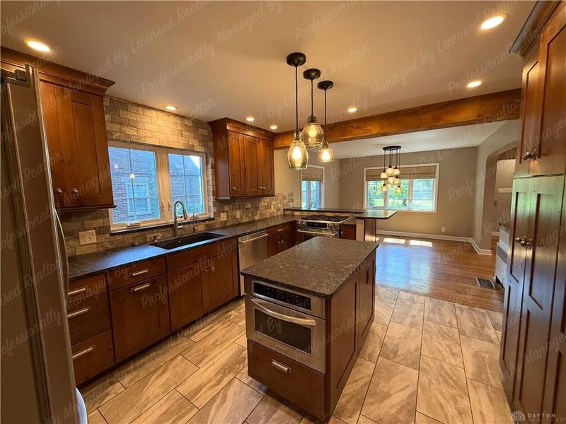 333 Thruston Boulevard, Oakwood, OH 45419 Photo 16