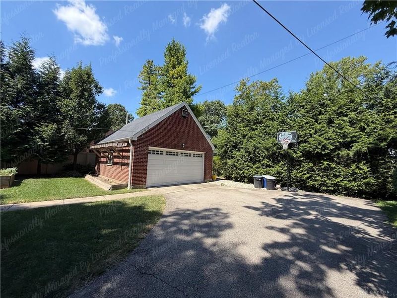 333 Thruston Boulevard, Oakwood, OH 45419 Photo 47