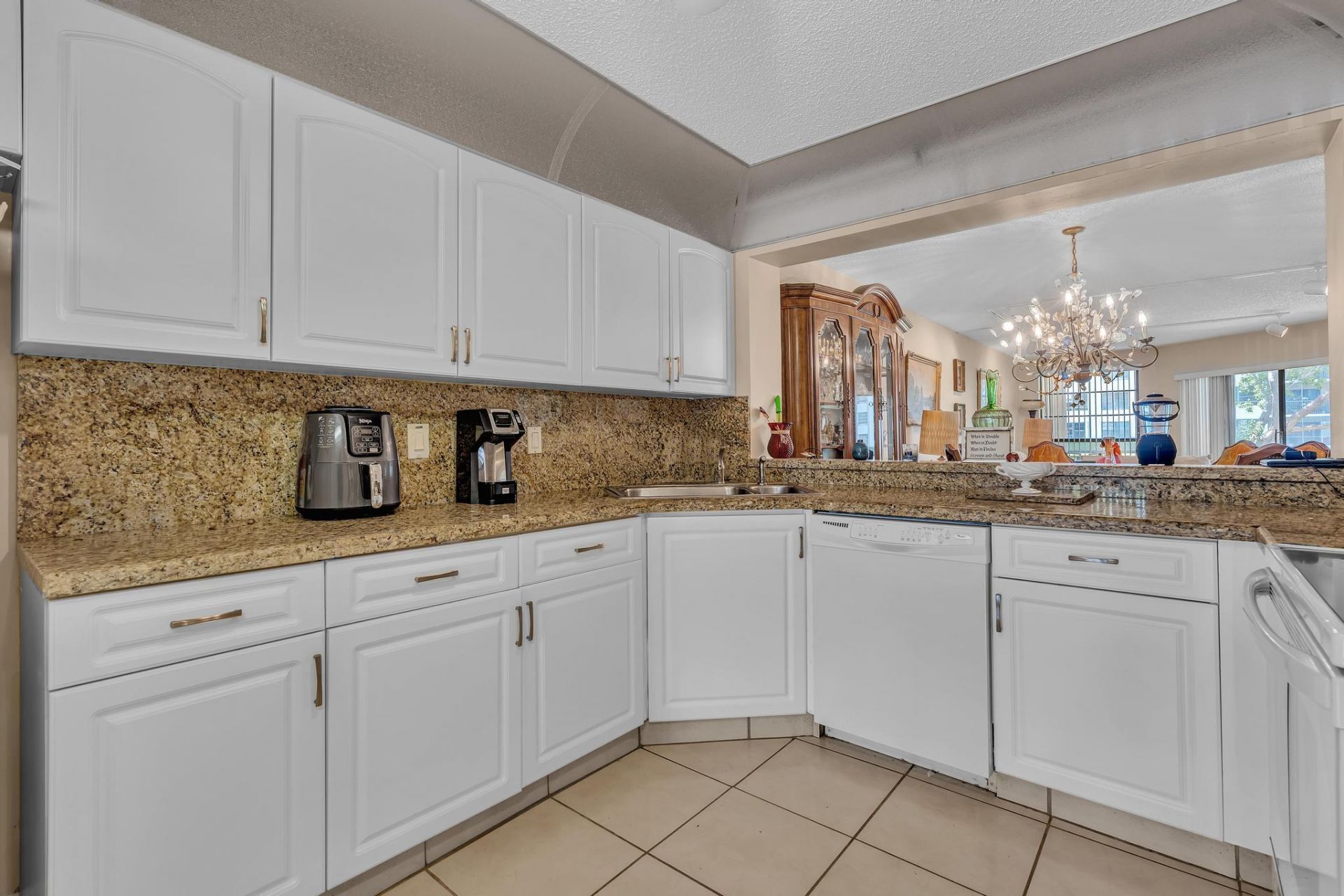 7216 Fairfax Drive, Unit 109, Tamarac, FL 33321 Photo