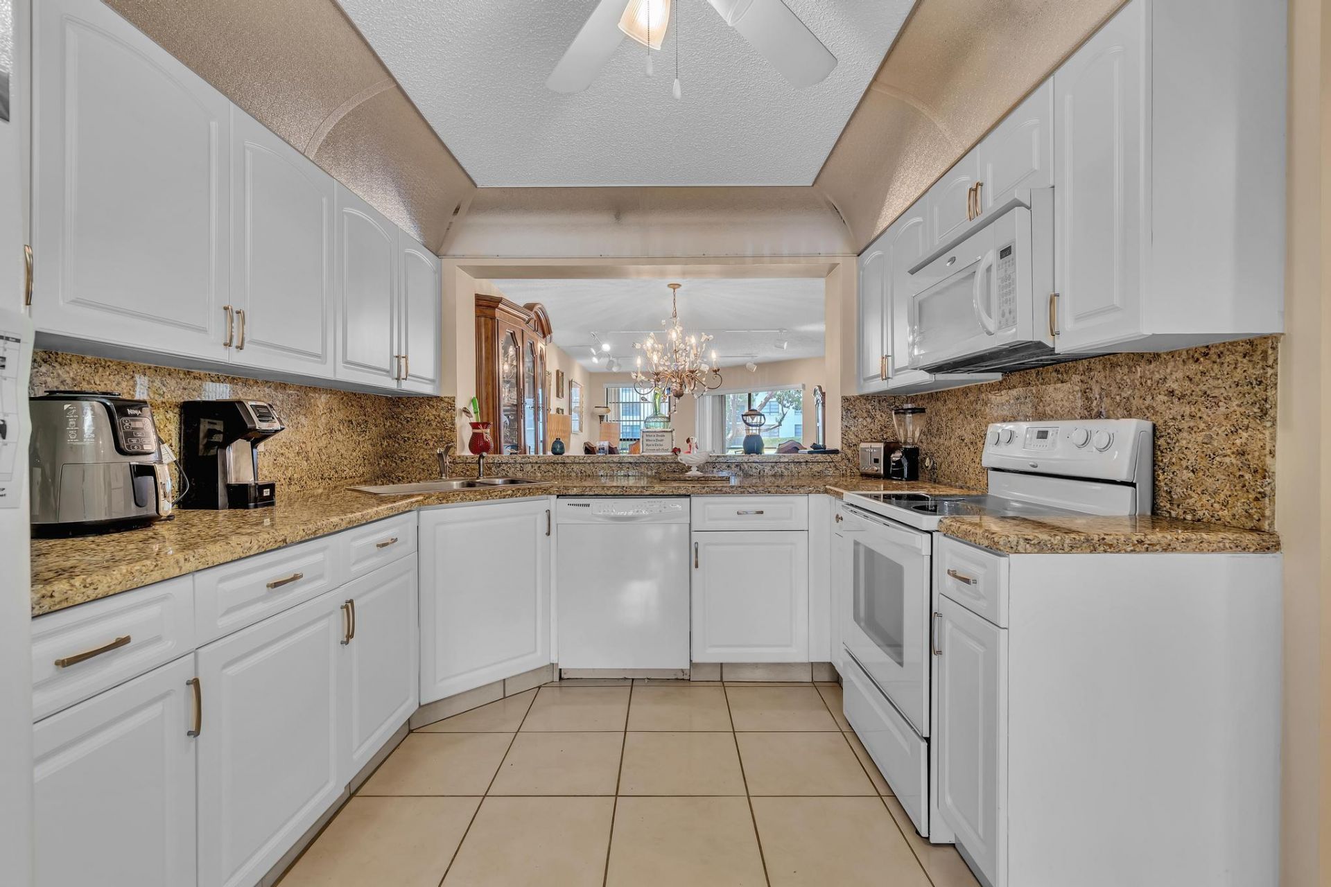 7216 Fairfax Drive, Unit 109, Tamarac, FL 33321 Photo