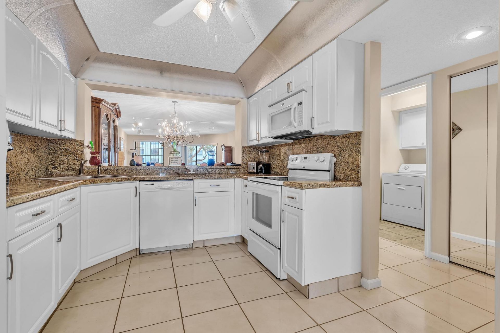 7216 Fairfax Drive, Unit 109, Tamarac, FL 33321 Photo