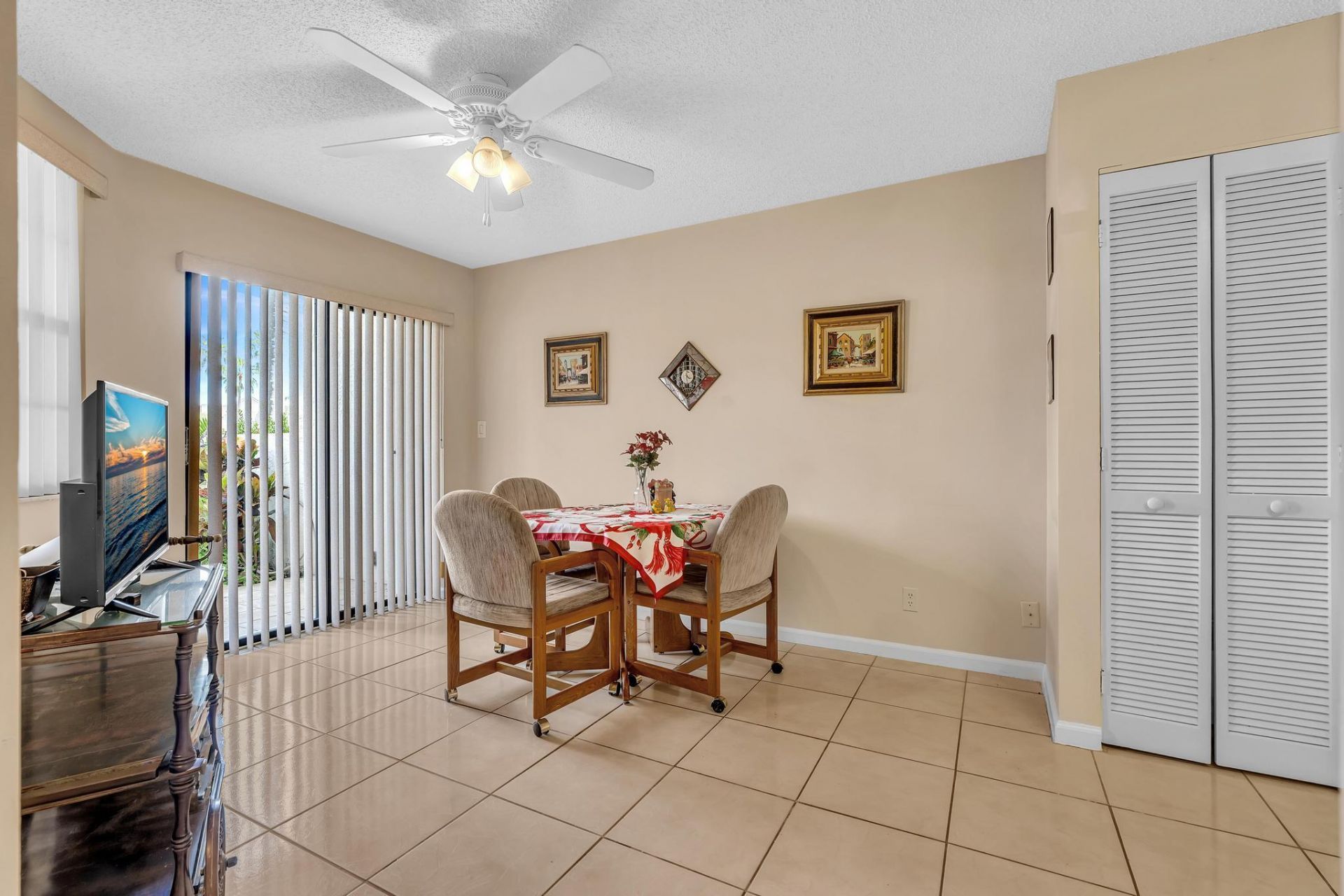 7216 Fairfax Drive, Unit 109, Tamarac, FL 33321 Photo