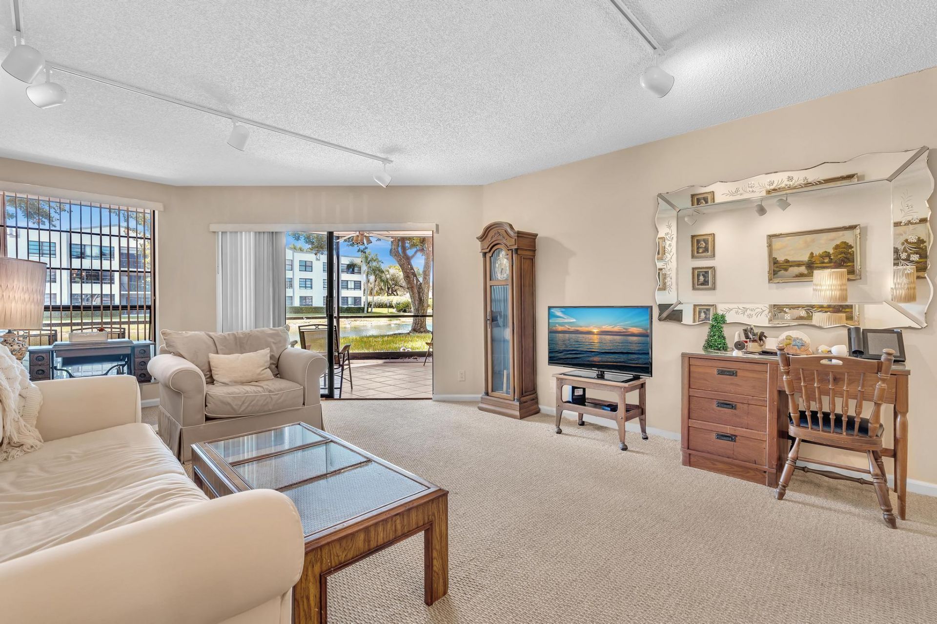 7216 Fairfax Drive, Unit 109, Tamarac, FL 33321 Photo