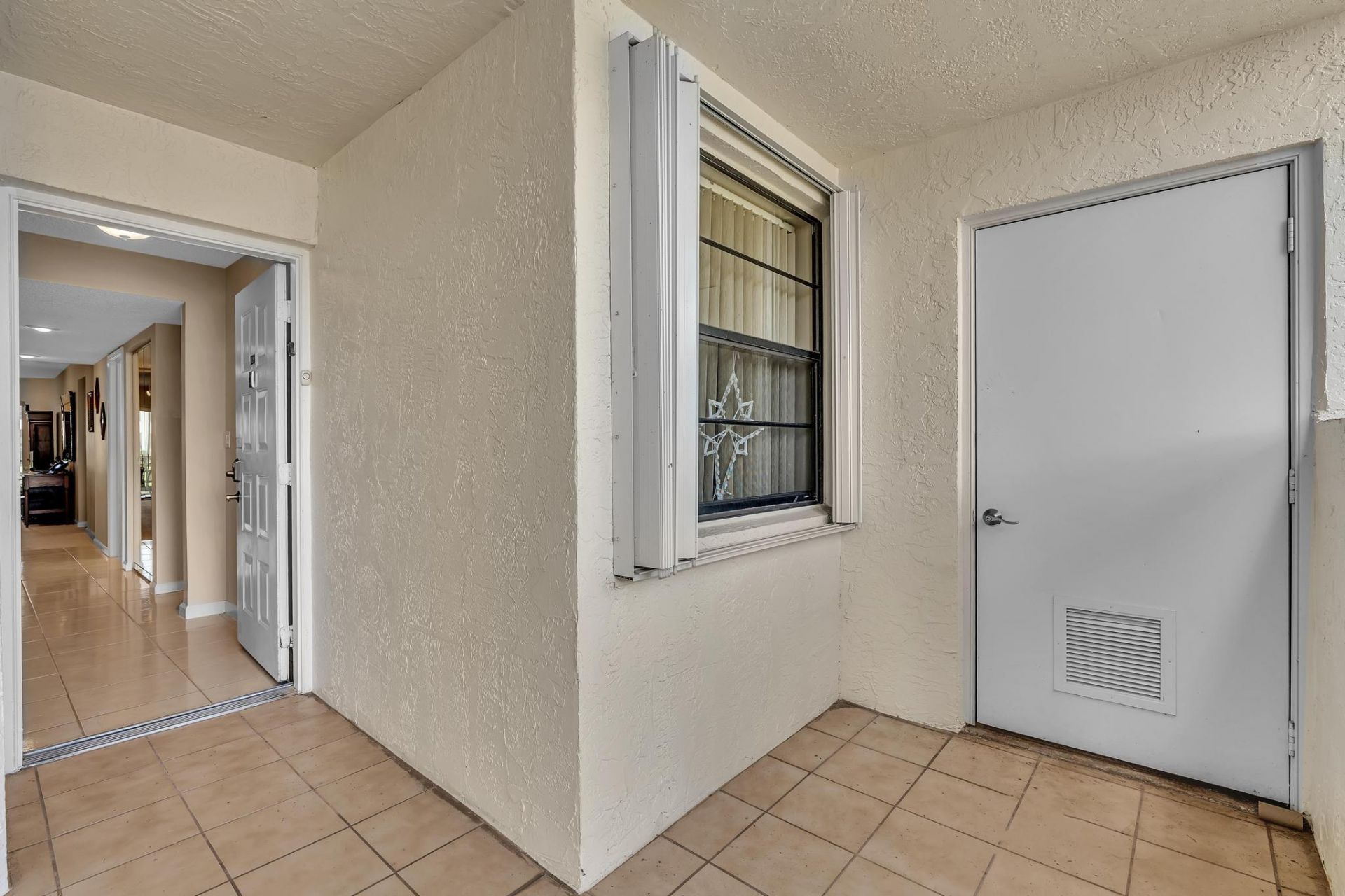 7216 Fairfax Drive, Unit 109, Tamarac, FL 33321 Photo