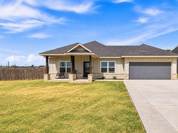 8001 County Road 109, Alvarado, TX 76009