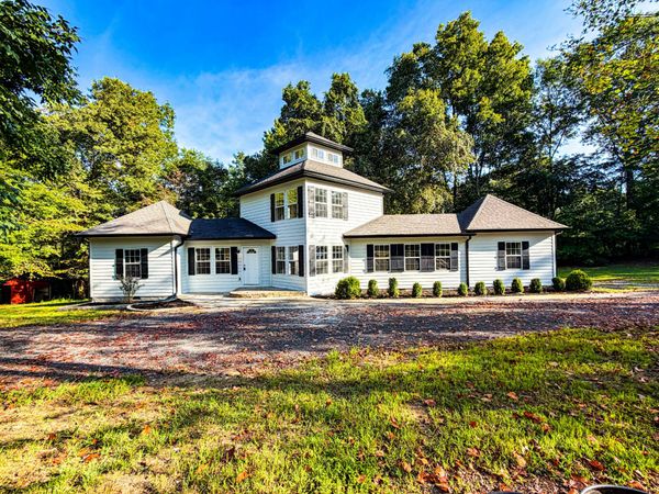 397 Buck Perry Rd , Bethpage, TN 37022