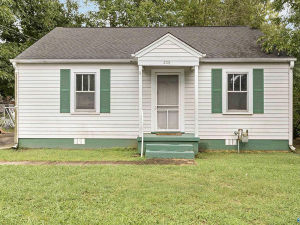 208 Chestnut Street, Hartselle, AL 35640