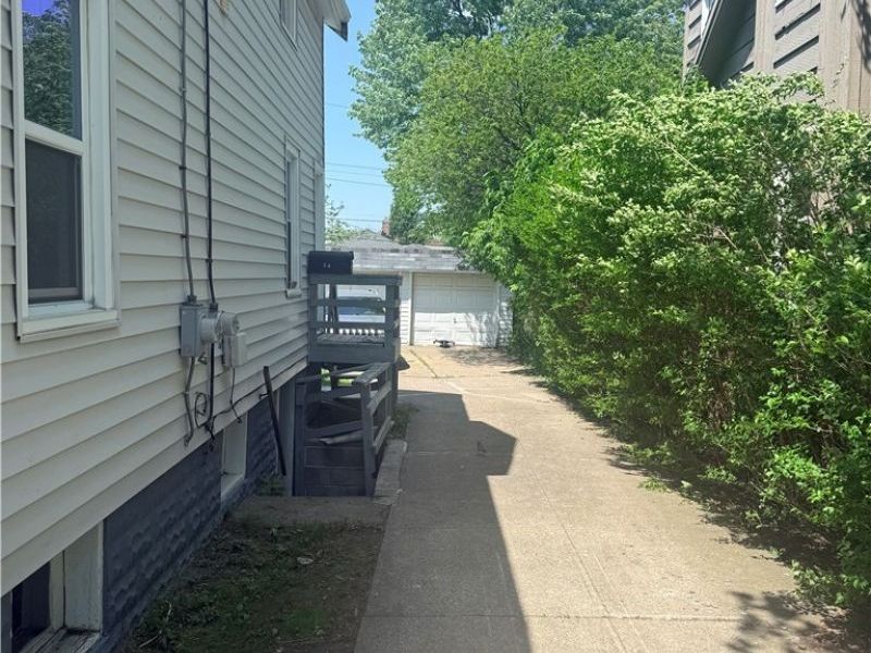 12809 Mccracken Road, Unit 1, Garfield Heights, OH 44125 Photo 2